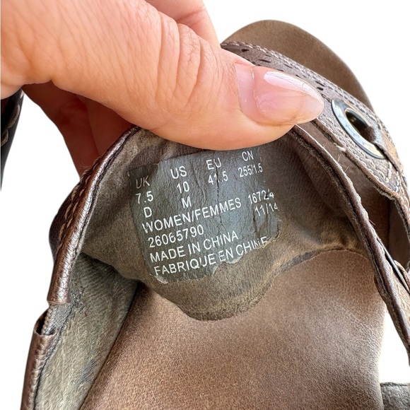 Clarks Collection women's shoes sandals pewter
Lexi Laurel size 10 preloved - Picture 7 of 9